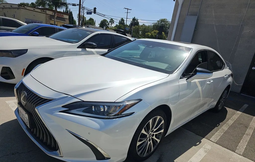 2021 LEXUS ES 350 - 1