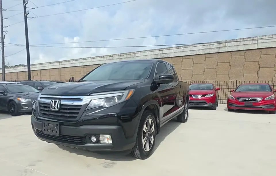 2017 HONDA RIDGELINE RTL CREW CAB MEDIUM BED - 1