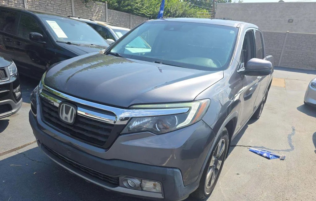 2017 HONDA RIDGELINE RTL-E CREW CAB MEDIUM BED - 1