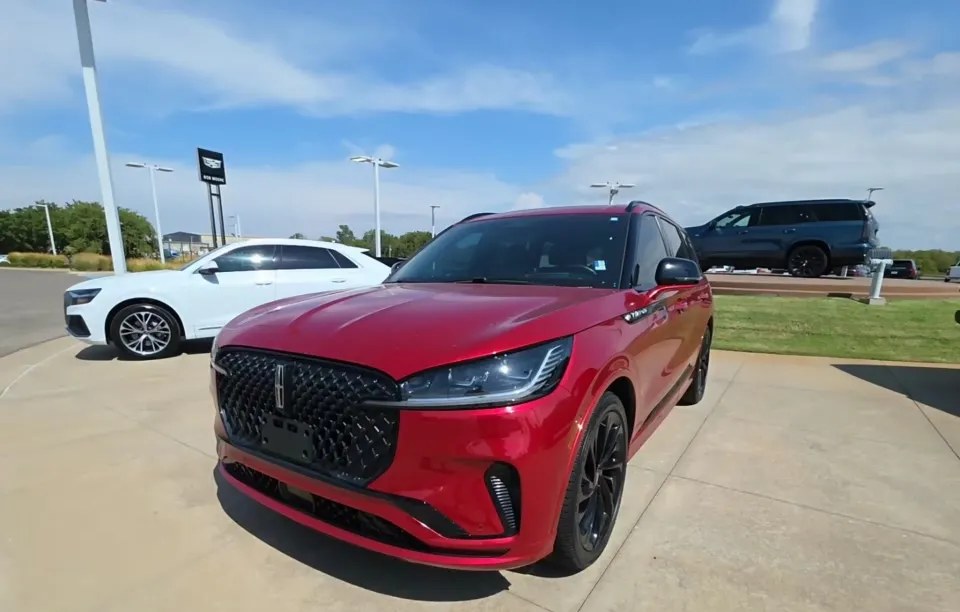 2025 LINCOLN AVIATOR RESERVE - 1