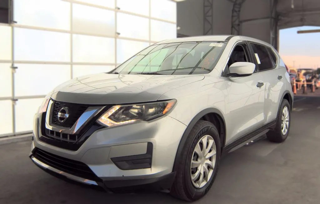 2017 NISSAN ROGUE S - 1