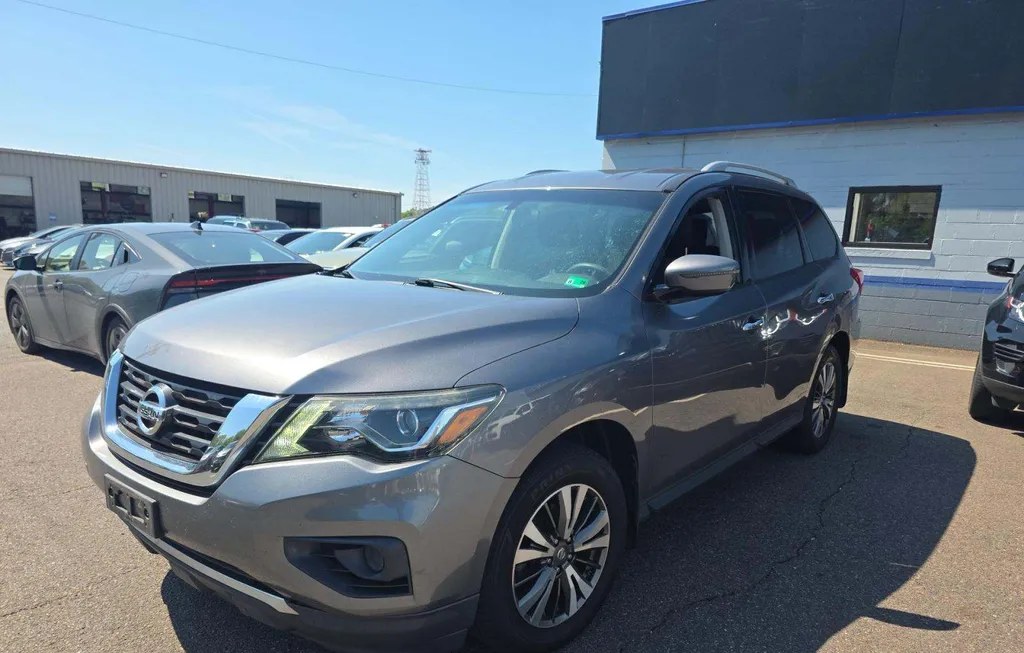 2017 NISSAN PATHFINDER S - 1
