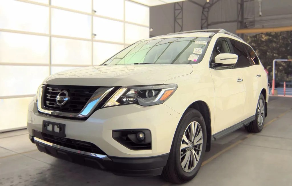 2019 NISSAN PATHFINDER SV - 1