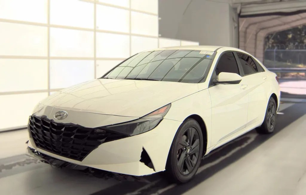 2023 HYUNDAI ELANTRA SEL - 1