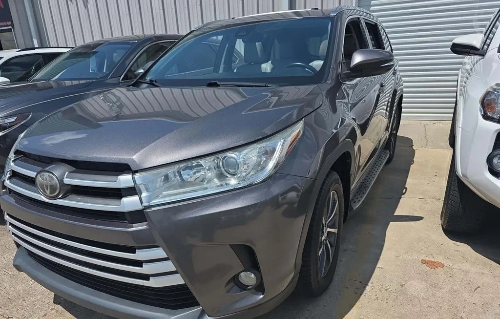 2017 TOYOTA HIGHLANDER XLE - 1