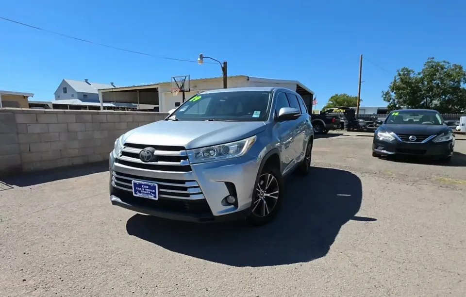 2019 TOYOTA HIGHLANDER LE PLUS - 1