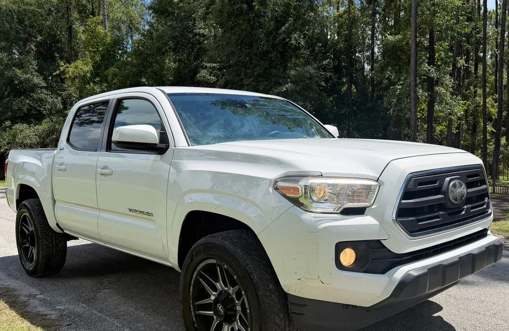 2019 TOYOTA TACOMA SR5 CREW CAB MEDIUM BED - 1