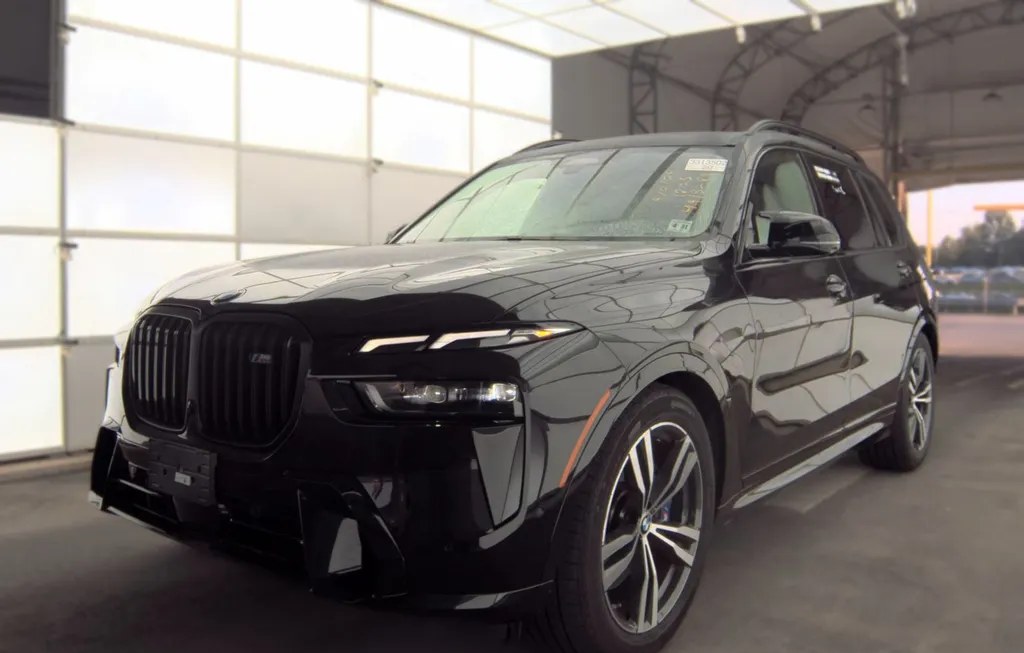 2027 BMW X7 M60I - 1