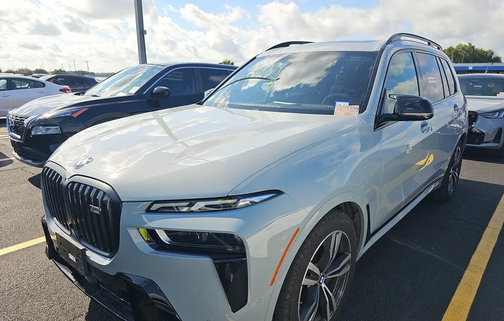 2027 BMW X7 M60I - 1