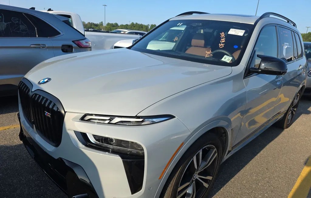 2027 BMW X7 M60I - 1