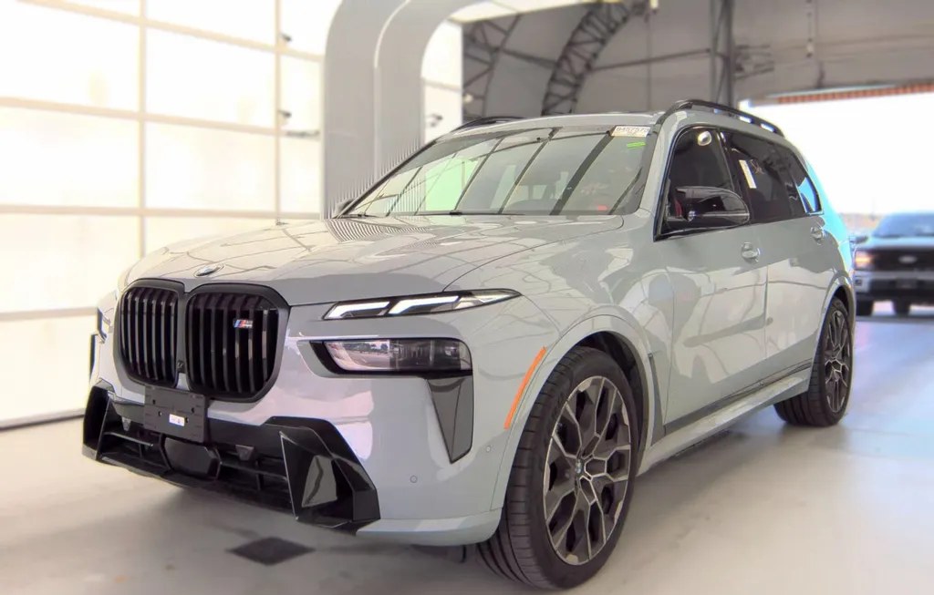 2026 BMW X7 M60I - 1