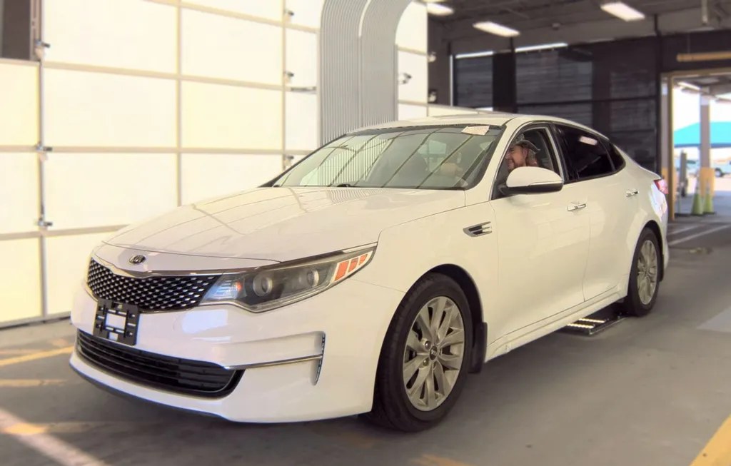 2017 KIA OPTIMA EX - 1