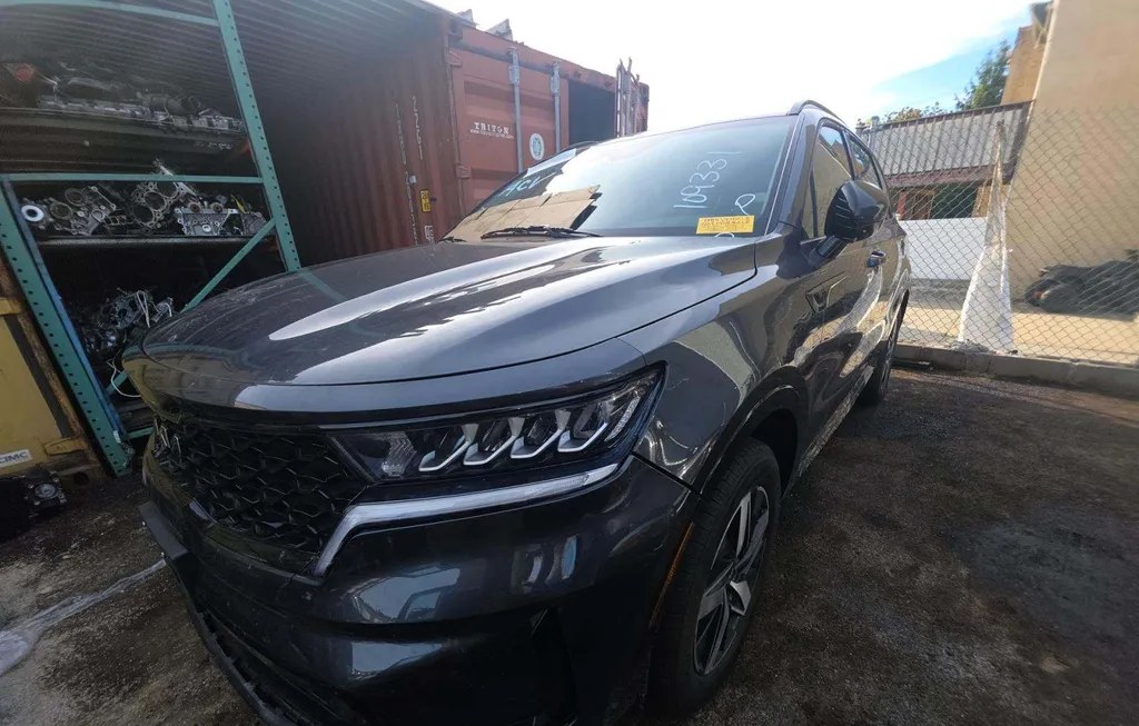 2022 KIA SORENTO S - 1
