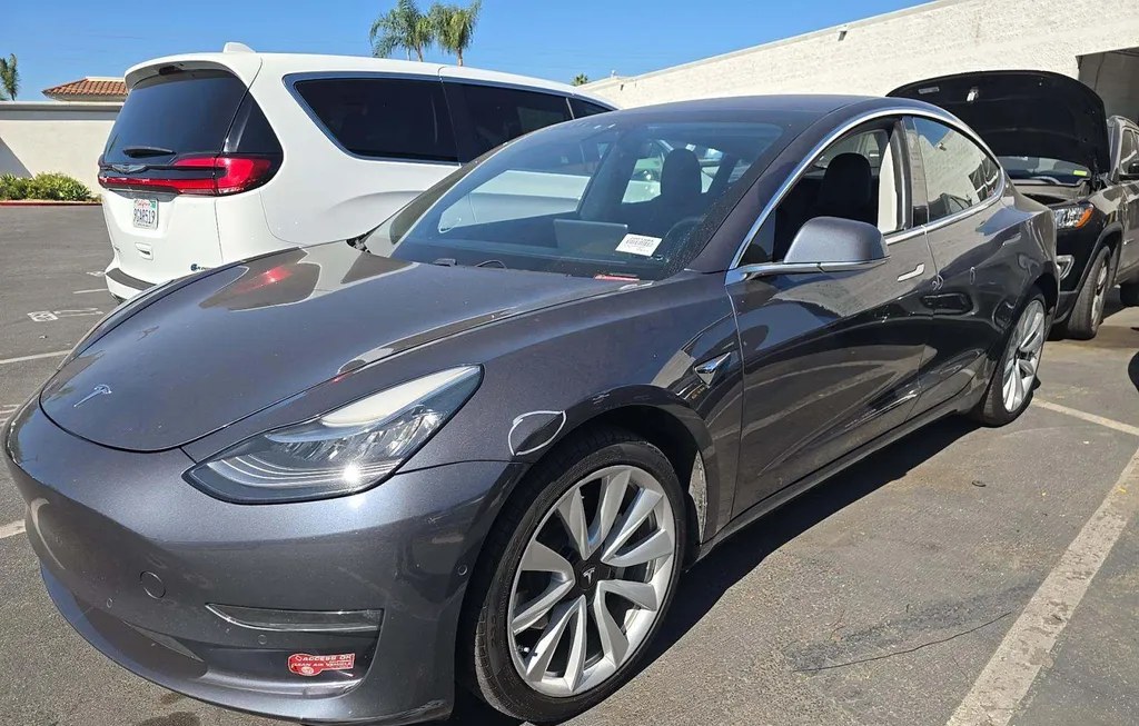 2018 TESLA MODEL 3 LONG RANGE - 1