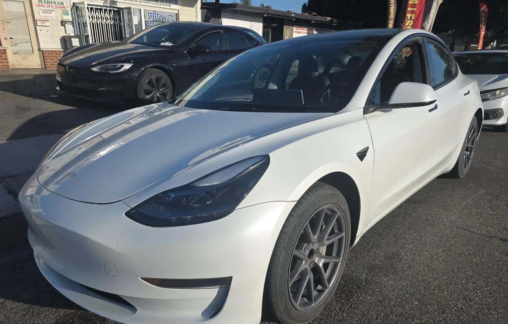 2023 TESLA MODEL 3 STANDARD RANGE - 1