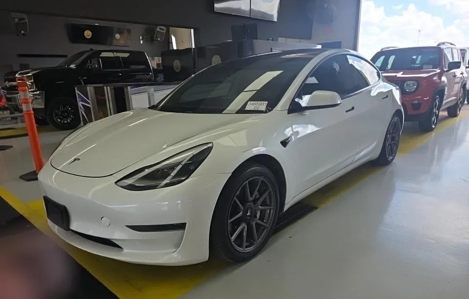 2021 TESLA MODEL 3 STANDARD RANGE PLUS - 1