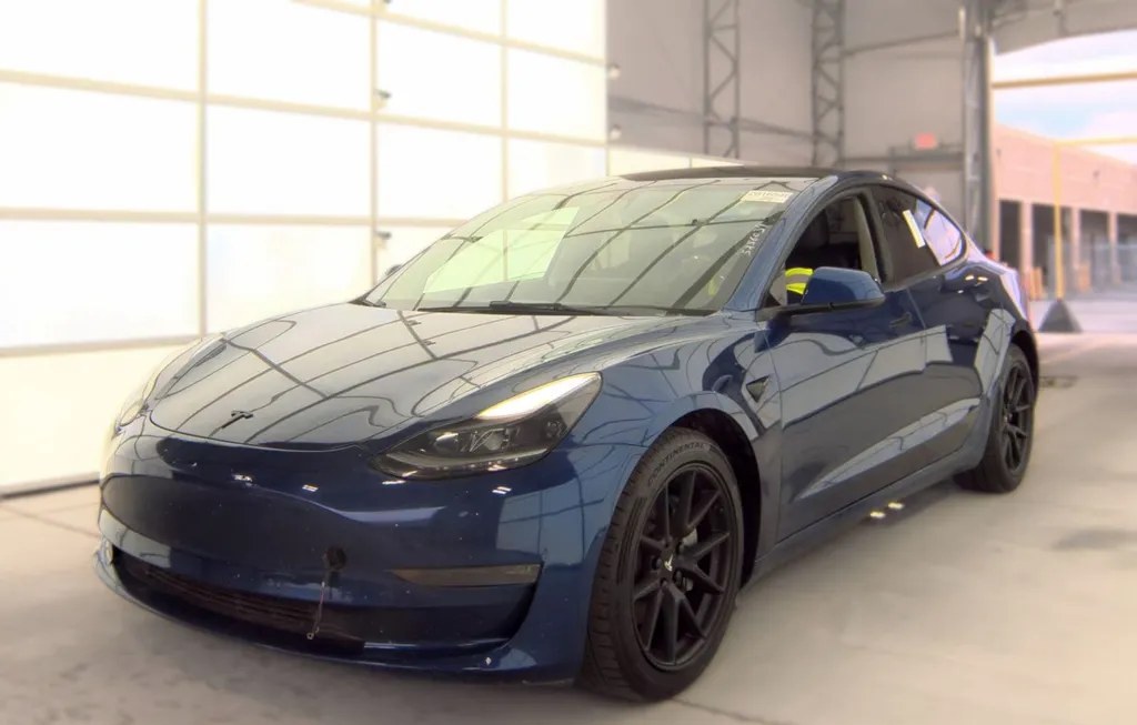 2022 TESLA MODEL 3 LONG RANGE - 1