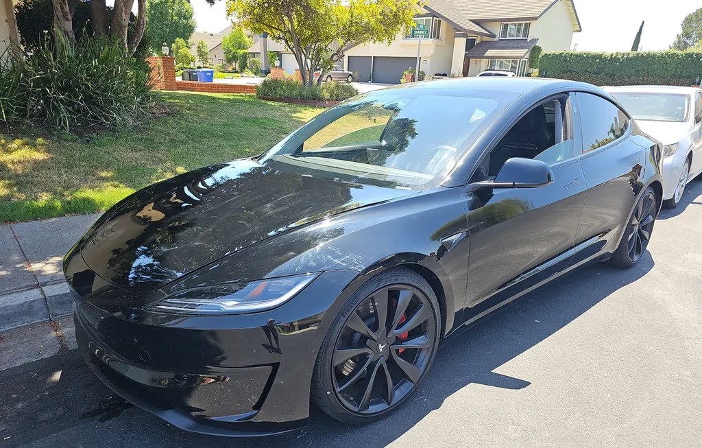 2024 TESLA MODEL 3 PERFORMANCE - 1