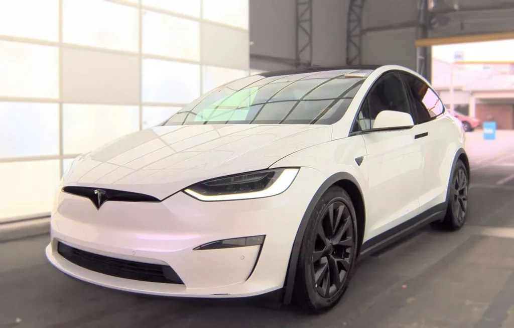 2023 TESLA MODEL X - 1