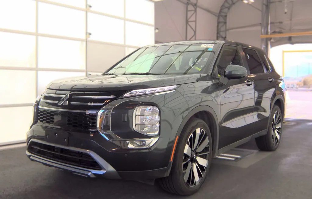 2025 MITSUBISHI OUTLANDER SEL - 1