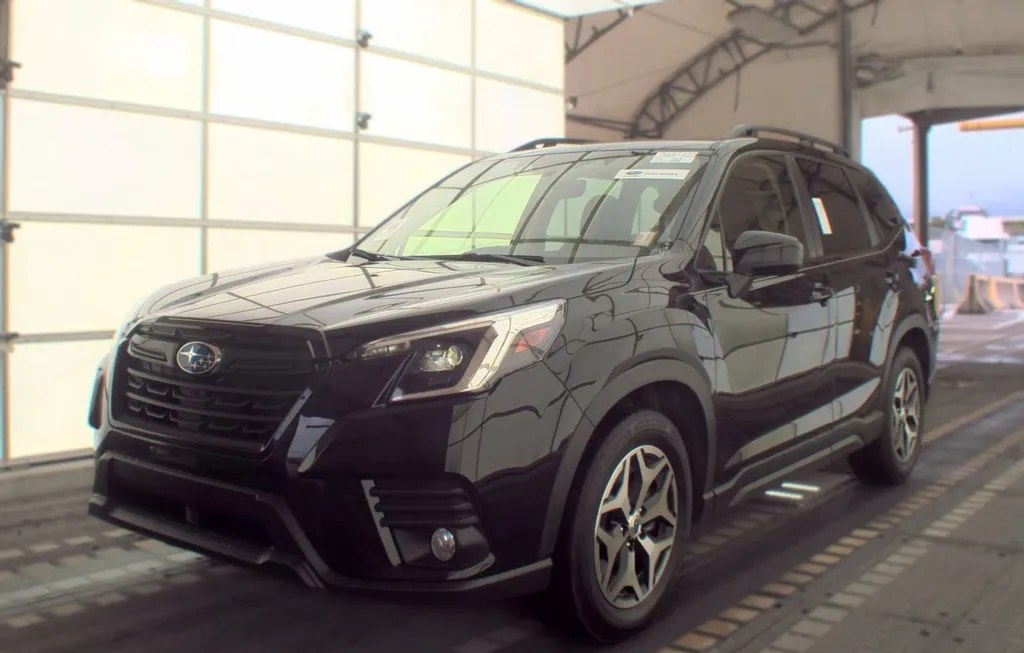 2023 SUBARU FORESTER PREMIUM - 1