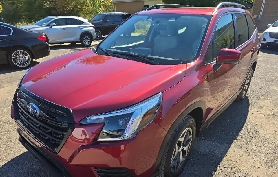 2023 SUBARU FORESTER PREMIUM - 1