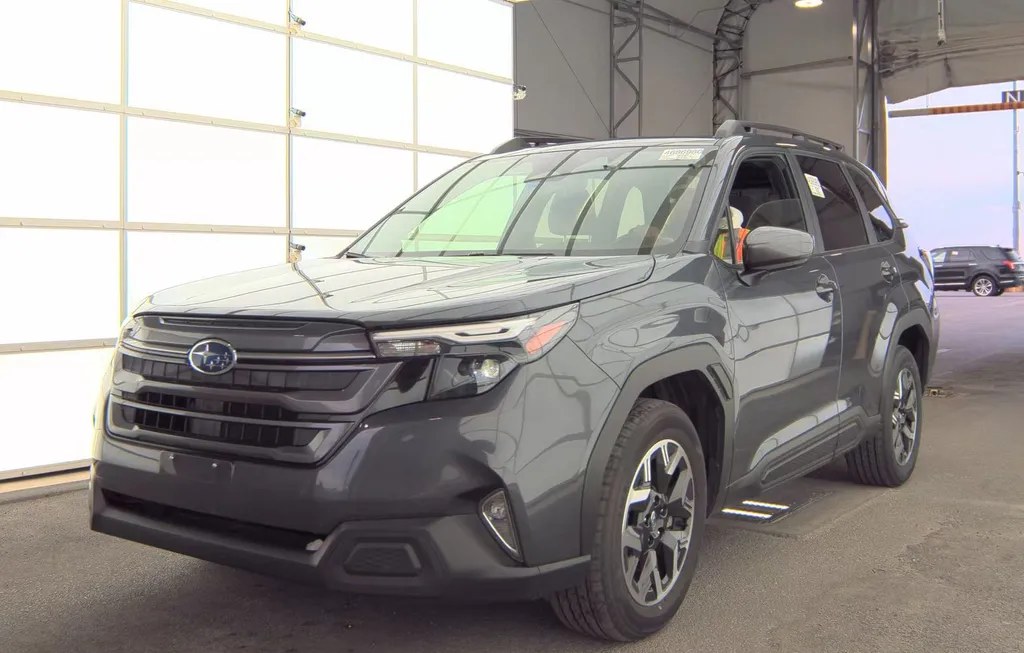 2025 SUBARU FORESTER PREMIUM - 1
