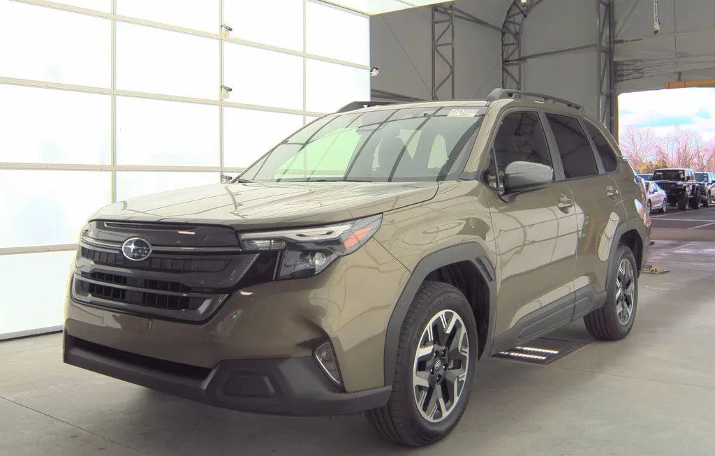 2025 SUBARU FORESTER PREMIUM - 1