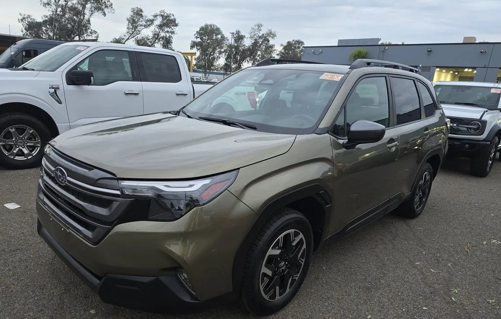 2025 SUBARU FORESTER PREMIUM - 1