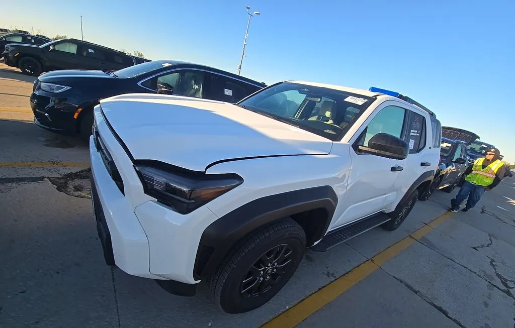 2026 TOYOTA 4RUNNER SR5 - 1