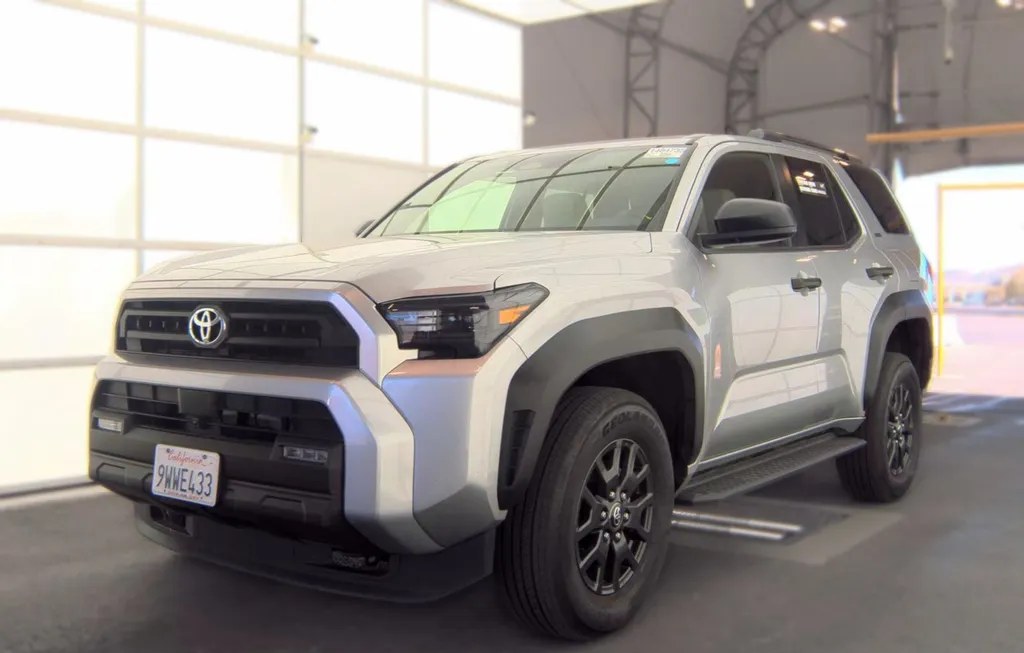 2026 TOYOTA 4RUNNER SR5 - 1