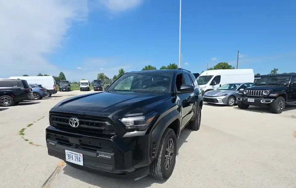 2026 TOYOTA 4RUNNER SR5 - 1