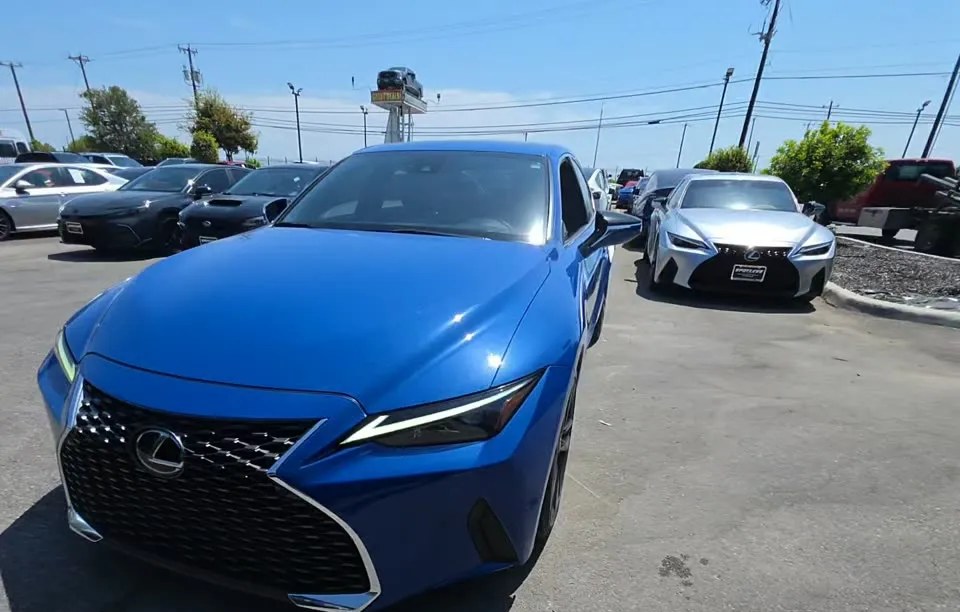 2021 LEXUS IS 300 - 1