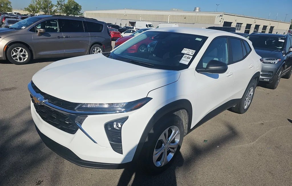 2026 CHEVROLET TRAX LS - 1