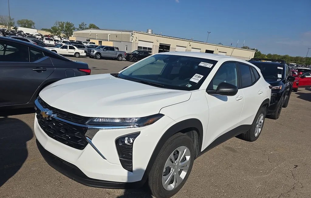 2026 CHEVROLET TRAX LS - 1