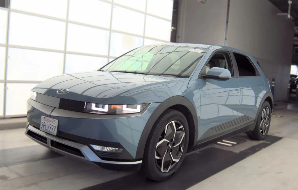 2024 HYUNDAI IONIQ 5 SE - 1