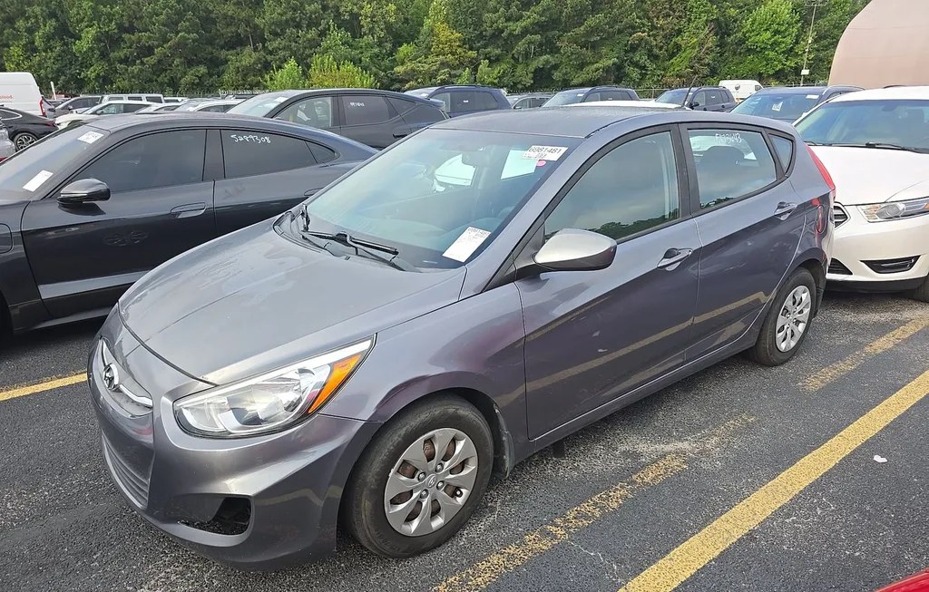 2017 HYUNDAI ACCENT SE HATCHBACK - 1