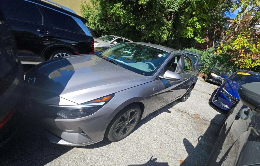 2023 HYUNDAI ELANTRA SEL - 1