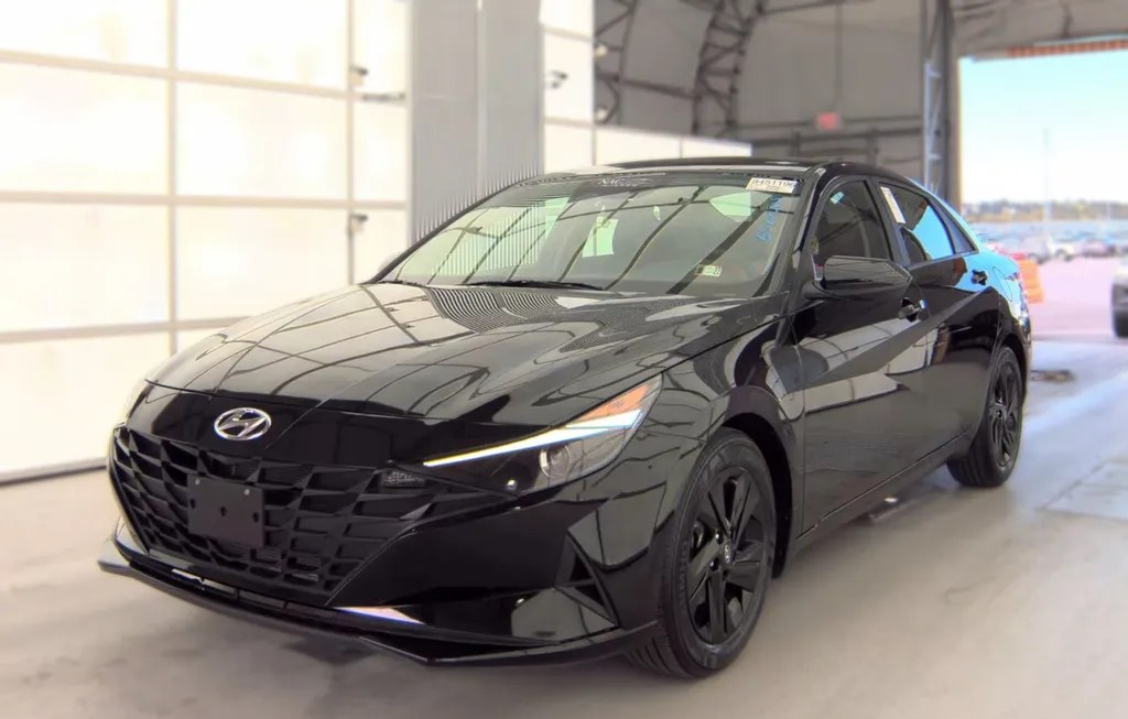2023 HYUNDAI ELANTRA SEL - 1
