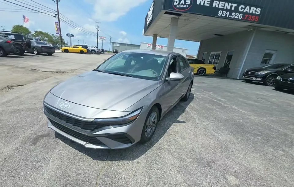 2024 HYUNDAI ELANTRA SEL - 1