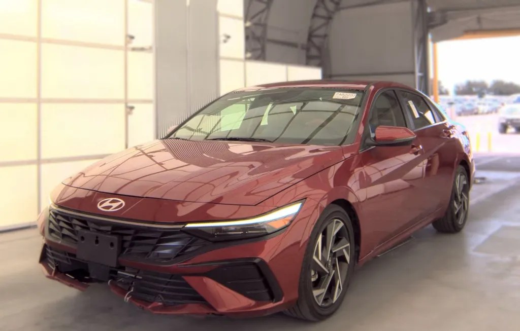 2025 HYUNDAI ELANTRA LIMITED - 1