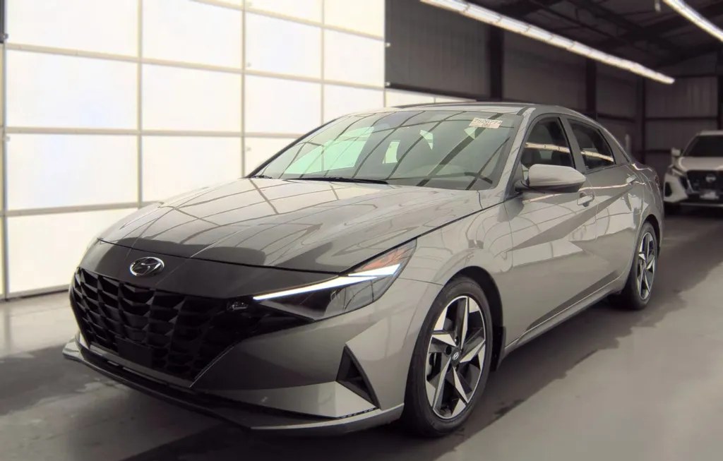 2023 HYUNDAI ELANTRA SEL - 1