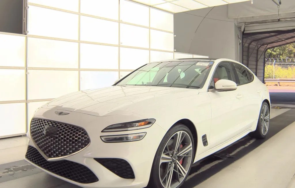 2024 GENESIS G70 2.5T STANDARD - 1