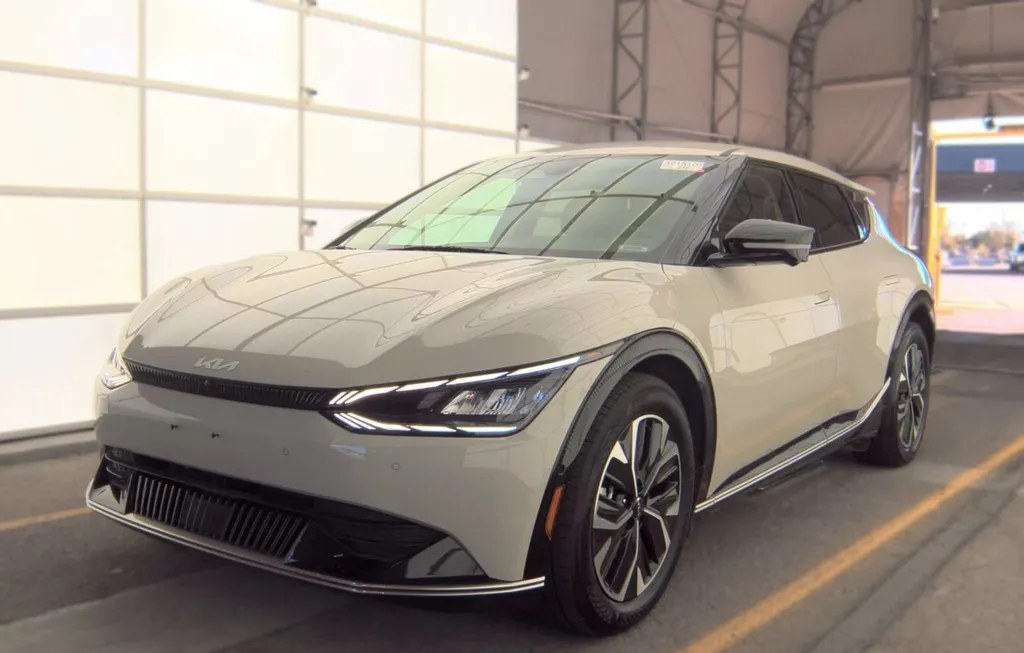 2024 KIA EV6 WIND - 1