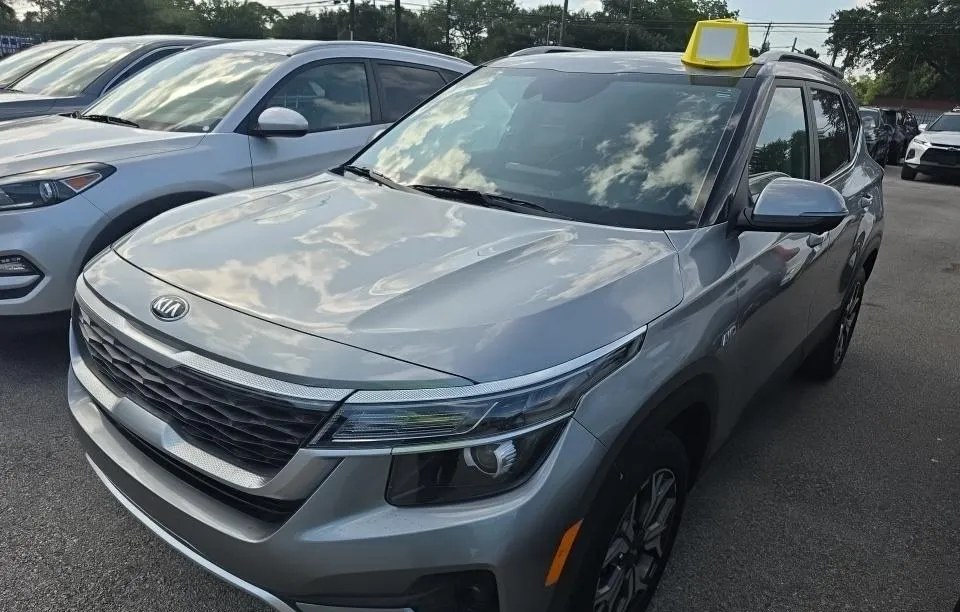 2023 KIA SELTOS EX - 1
