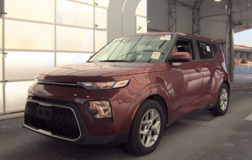 2022 KIA SOUL LX - 1