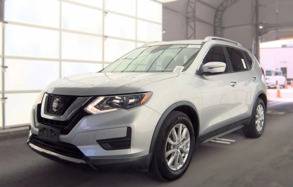 2020 NISSAN ROGUE SV - 1