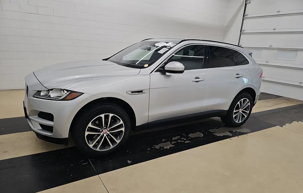 2020 JAGUAR F-PACE 25T PREMIUM - 1