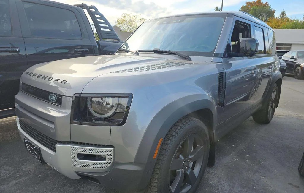 2020 LAND ROVER DEFENDER 110 SE - 1