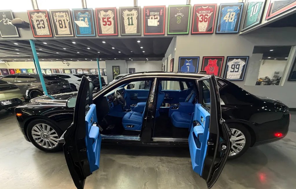 2027 ROLLS-ROYCE PHANTOM - 1